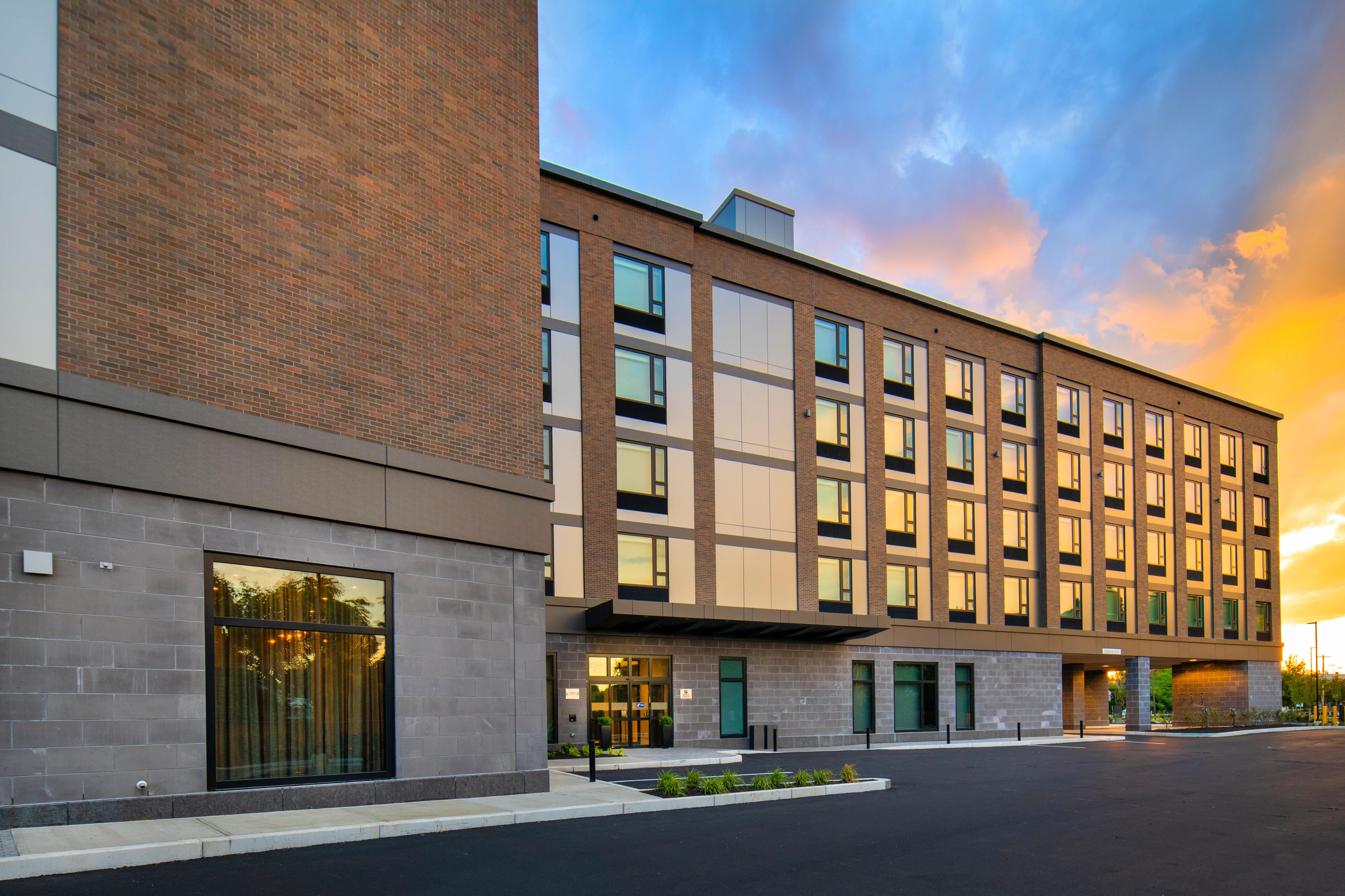 Holiday Inn Express - Boston Logan Airport - Revere By Ihg Exterior photo